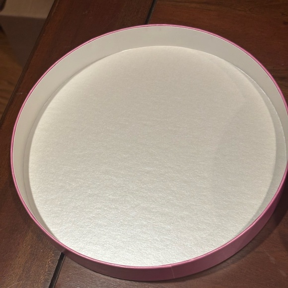 CHANEL Chance Pink Circular Box - Picture 5 of 9